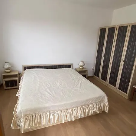 Апартамент Борисови Veliko Tŭrnovo Exterior photo